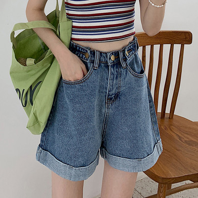 Model nou de pantaloni scurți din denim cu talie înaltă