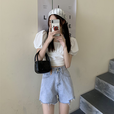 Ženske kratke traper hlače s visokim strukom i aplikacijom