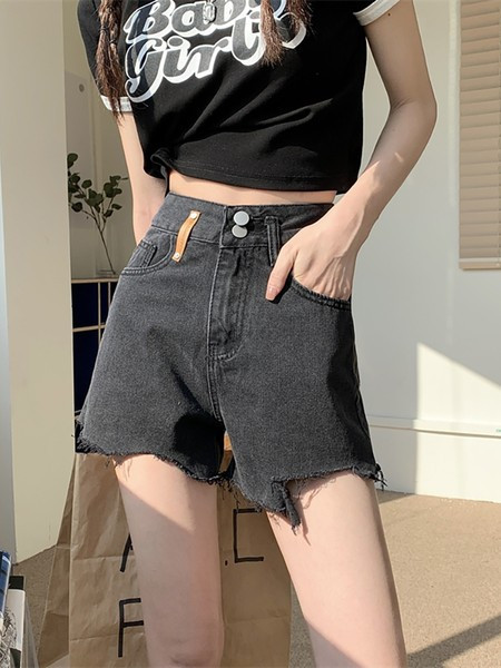 Ženske kratke traper hlače s visokim strukom i aplikacijom