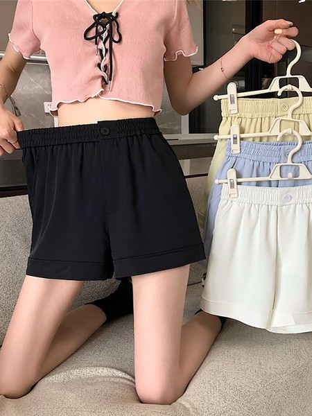 Ikdienas sieviešu šorti ar pogu