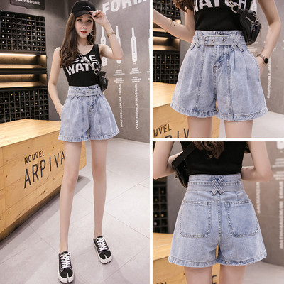 Pantaloni scurți casual de damă din denim cu buzunare