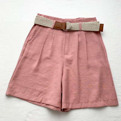 Ikdienas sieviešu šorti ar jostiņu un kabatām vairākās krāsās