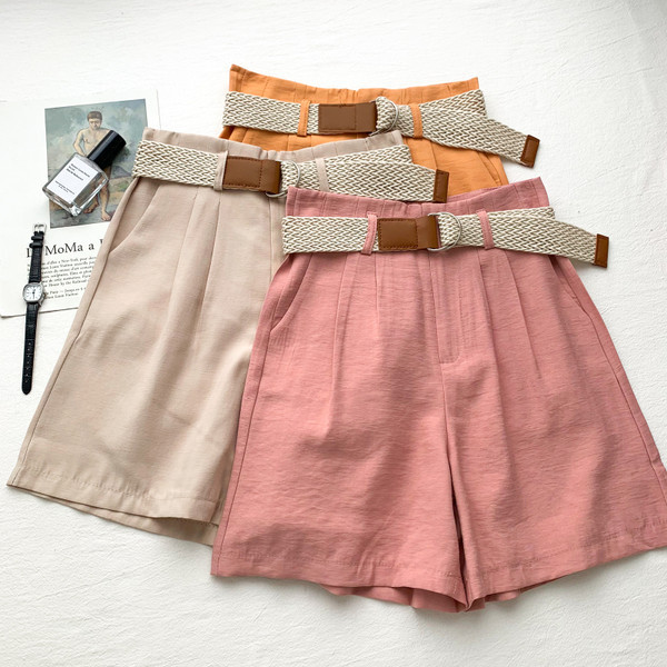 Ikdienas sieviešu šorti ar jostiņu un kabatām vairākās krāsās