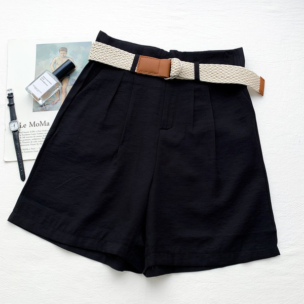 Ikdienas sieviešu šorti ar jostiņu un kabatām vairākās krāsās