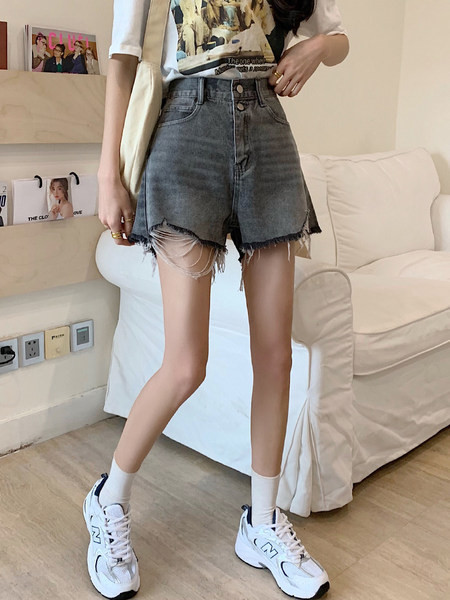 Pantaloni scurți de damă din denim cu model rupt