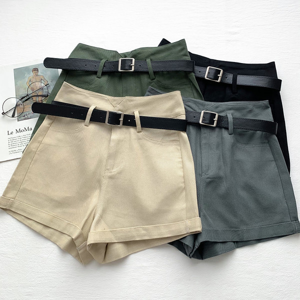 Pantaloni scurți de vară cu curea în mai multe culori