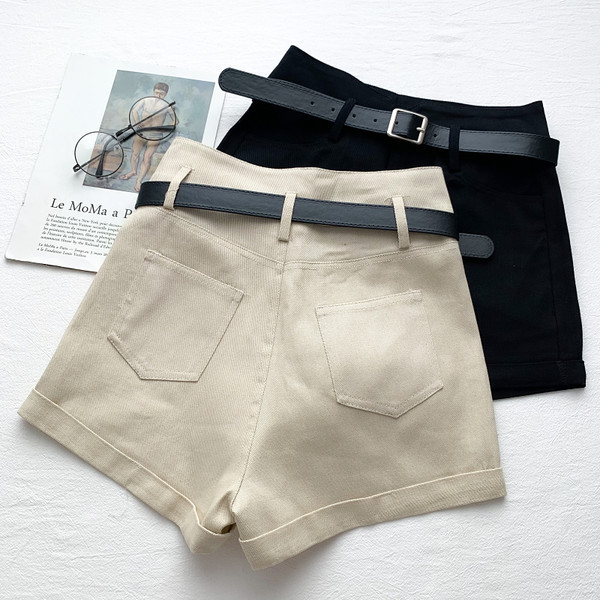 Pantaloni scurți de vară cu curea în mai multe culori