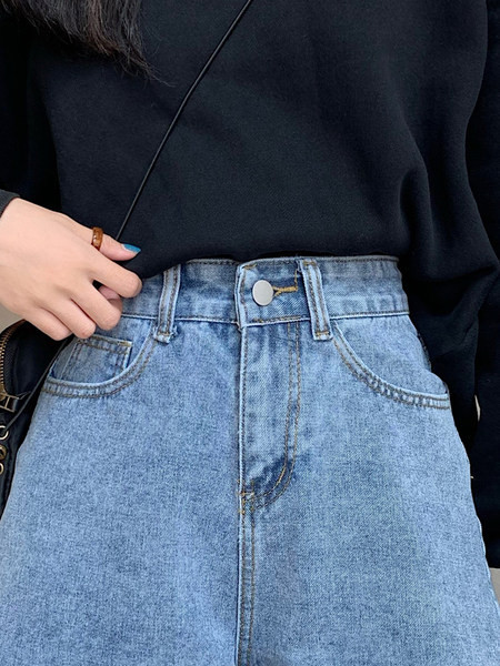 Model nou de blugi de dama cu talie inalta - un model curat