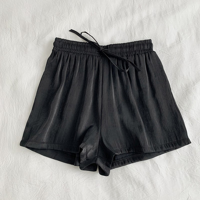 Pantaloni scurți moderni cu talie elastică și cravate