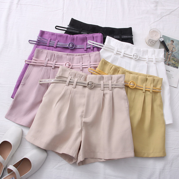 Pavasara-vasaras šorti ar augstu vidukli un jostu