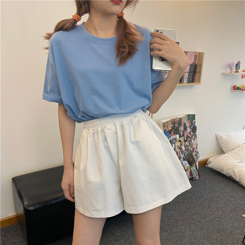 Sieviešu sporta šorti vienkāršs modelis