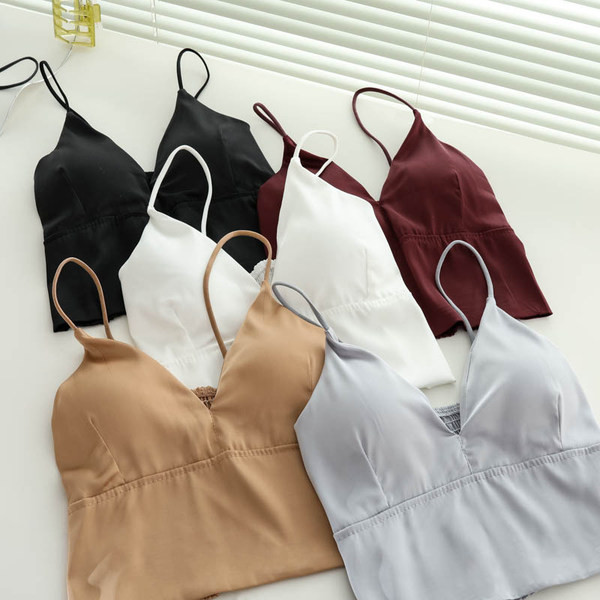 Sieviešu ikdienas krūšturis ar plānām lencēm