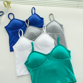 Sieviešu ikdienas krūšu modelis