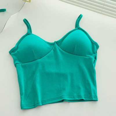 Sieviešu ikdienas krūšu modelis