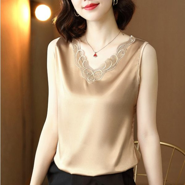 Sieviešu ikdienas satīna tops ar V veida kakla izgriezumu un mežģīnēm