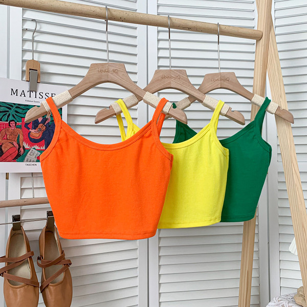 Jauna modeļa īss sieviešu topiņš ar plānām lencītēm - vairākās krāsās