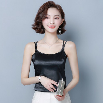 Maieu de damă cu bretele subțiri și broderie pe spate