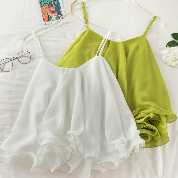 Stilīgs sieviešu piegriezuma tops ar plānām lencēm