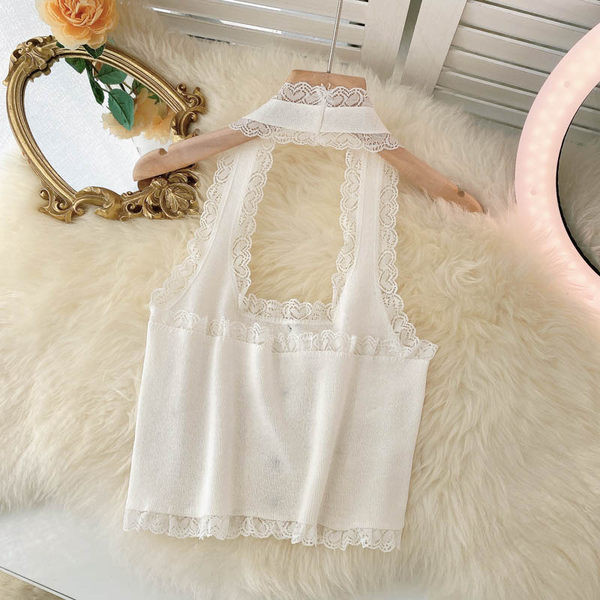 Sieviešu krekliņš ar pogām un mežģīnēm vairākās krāsās