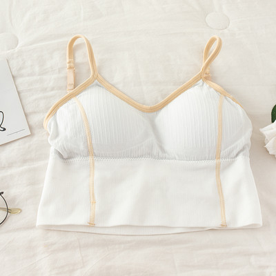 Sieviešu ikdienas krūšturis ar plānām lencēm un apmalēm