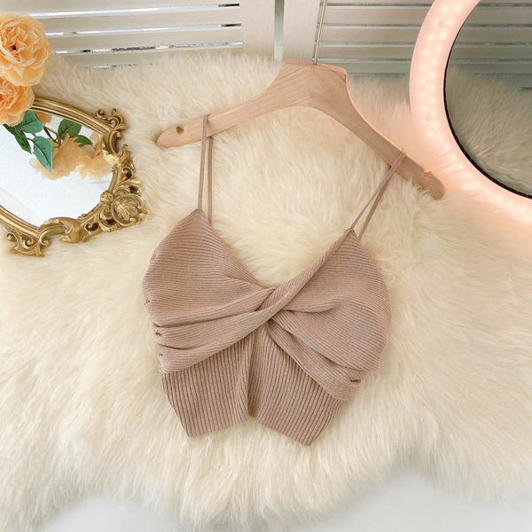 Jauna modeļa sieviešu īss topus ar špica kakla izgriezumu un plānām lencēm