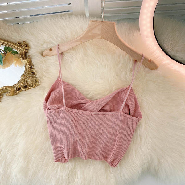 Jauna modeļa sieviešu īss topus ar špica kakla izgriezumu un plānām lencēm