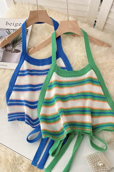 Maiou scurt de damă tricotat cu cravate