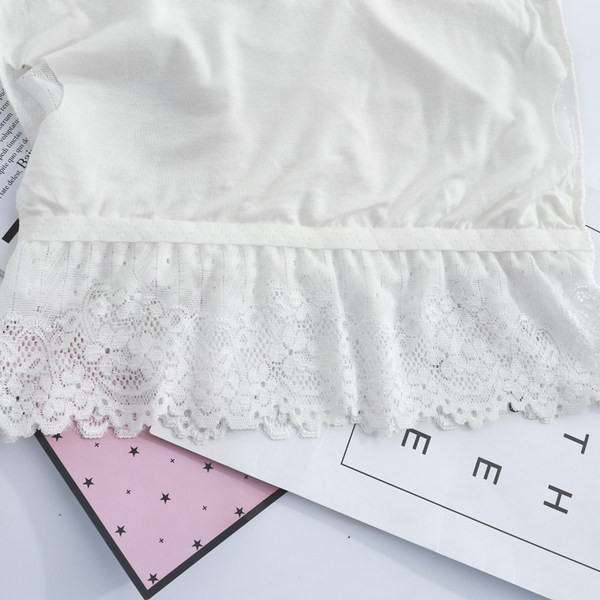 Bustiera scurta de dama cu bretele late din dantela