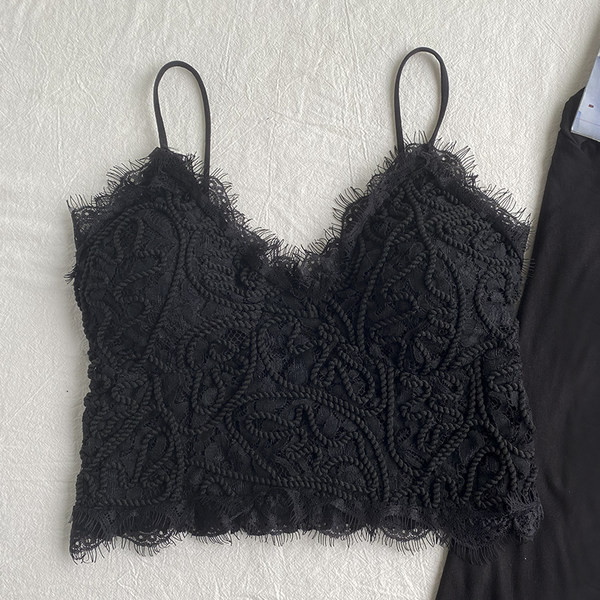 Ženski ljetni bustier od čipke s tankim naramenicama