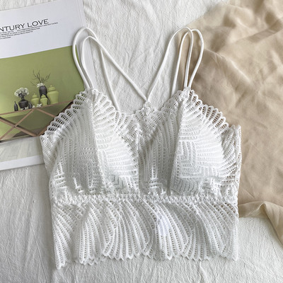 Sieviešu īss mežģīņu tops ar iestrādātiem paliktņiem