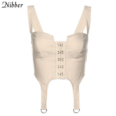 Mūsdienīgs sieviešu krūšutēls ar īsām lencēm un metāla elementiem