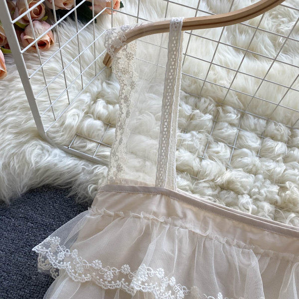 Sieviešu mežģīņu tops ar tilla lencēm