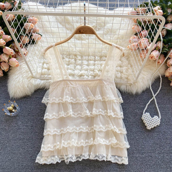 Sieviešu mežģīņu tops ar tilla lencēm