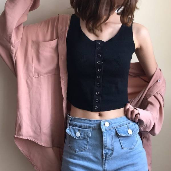 Top scurt de dama cu bretele si nasturi largi