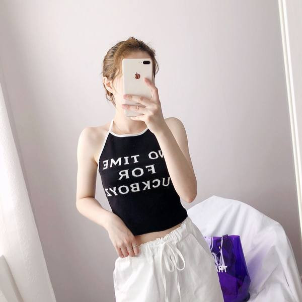 Top scurt de damă cu cravate și inscripție