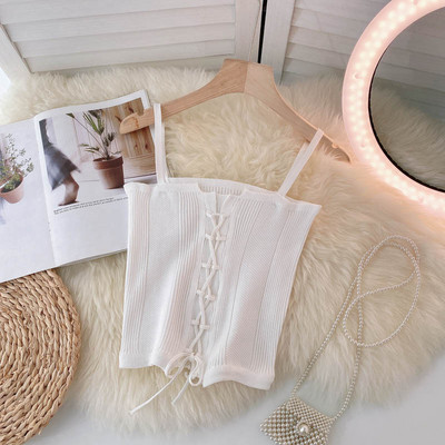 Sieviešu velveta tops ar plānām lencēm un saitēm