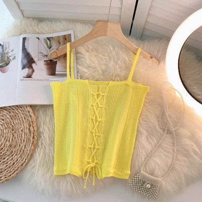 Sieviešu velveta tops ar plānām lencēm un saitēm