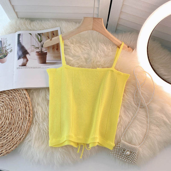 Sieviešu velveta tops ar plānām lencēm un saitēm