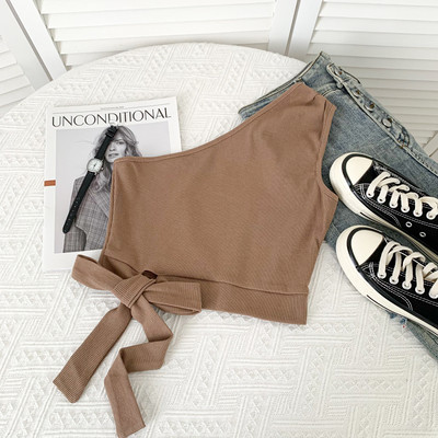 Ikdienas īss sieviešu topiņš ar vienu siksnu un lenti