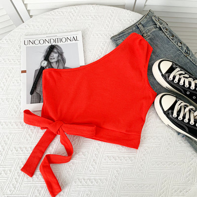 Ikdienas īss sieviešu topiņš ar vienu siksnu un lenti