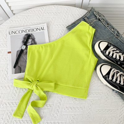 Ikdienas īss sieviešu topiņš ar vienu siksnu un lenti