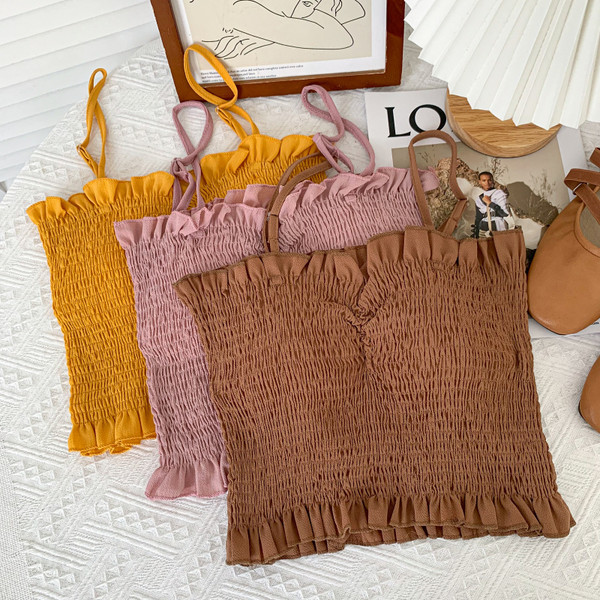 Mūsdienīgs sieviešu krūšturs ar plānām lencītēm vairākās krāsās