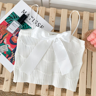 Maieu modern de damă cu o panglică în alb și negru