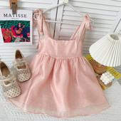 Izgriezta modeļa sieviešu topiņš ar rozā siksnām