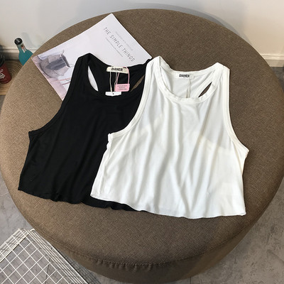 Sieviešu īss tops ar ovālu kakla izgriezumu