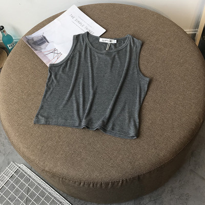 Top scurt de damă cu decolteu oval și bretele largi