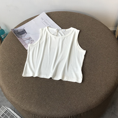 Top scurt de damă cu decolteu oval și bretele largi