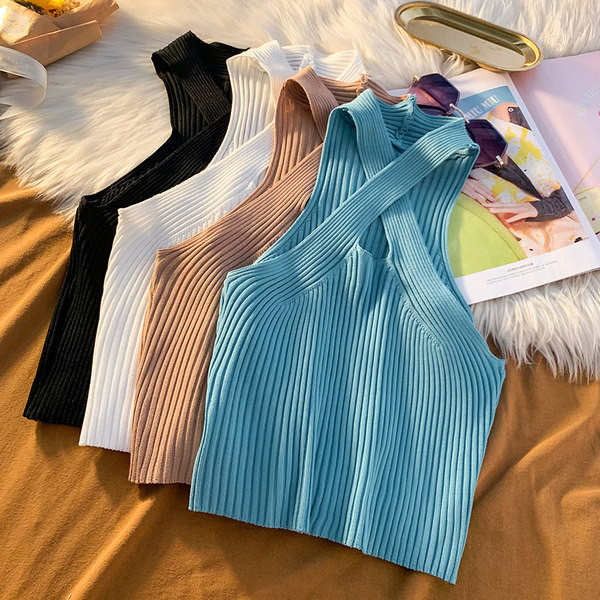 Ležerna ženska majica bez rukava sa širokim naramenicama u bijeloj i crnoj boji