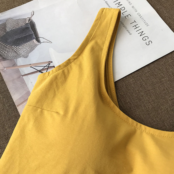 Sieviešu īsās krūšu kurpes ar ovālu kakla izgriezumu un iestrādātiem polsteriem