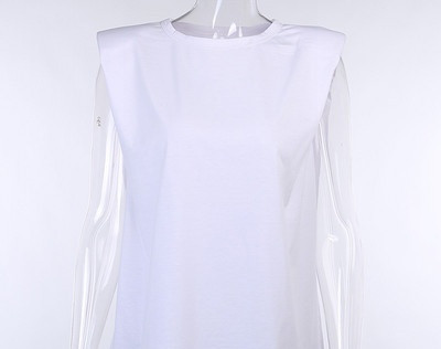 Maiou elegant de dama cu decolteu oval, model simplu